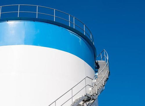 烟囱安全设施安装服务 爬梯、护网与脚手架的专业解决方案